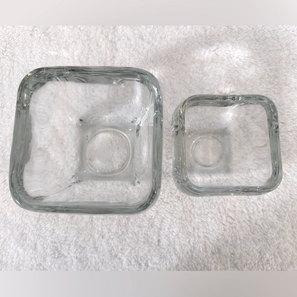 Beautiful Small Very Thick & Heavy Glass Vases, sold as a pair! - Picture 4 of 5
